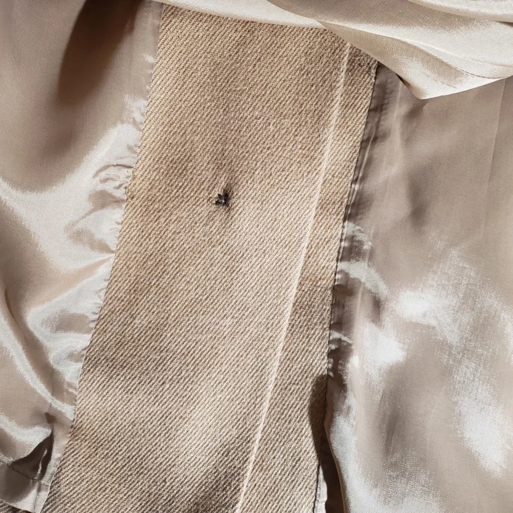 *Banana Republic* Tan front button A-line skirt, size 2 - Picture 6 of 10